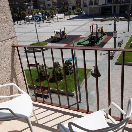 Black And White Suitte "Plaza" Noja Exterior photo